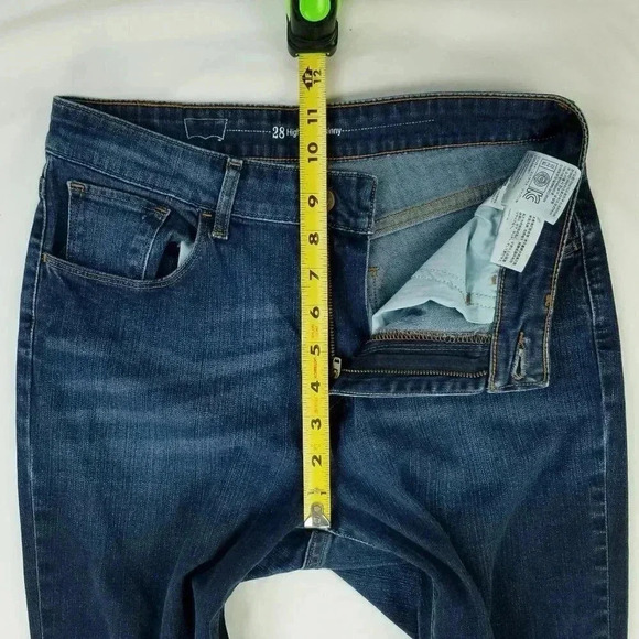 Levi's 28 High Rise Skinny Women's Blue denim Jeans Size 28X29 - Picture 3 of 12